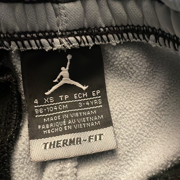Jordan sweatpants size 4XS - Picture 3 of 4
